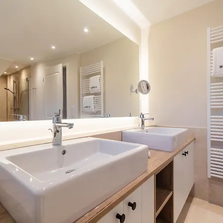 Hues Zur Marsch * Oldsum