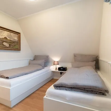 Hues Zur Marsch Holiday home